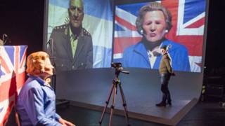 Minefield: la obra de teatro que puso a veteranos británicos y argentinos a revivir la guerra de las Falklands/Malvinas en pleno corazón de Londres