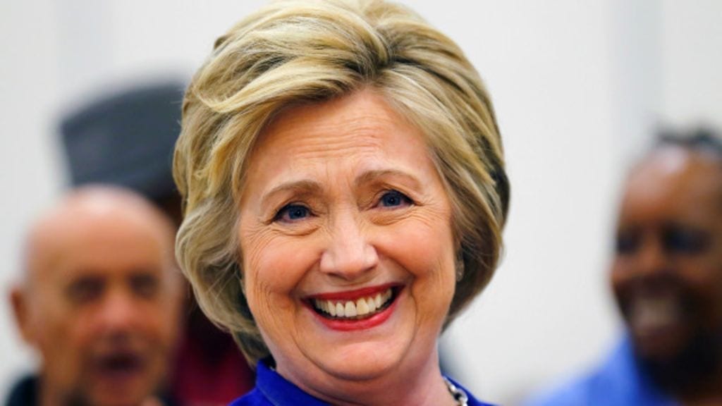 Hillary Clinton logra el número de delegados para ser la candidata demócrata a la presidencia de EE.UU., según AP