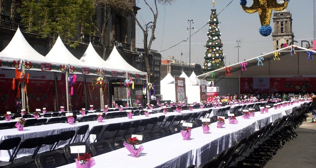 Zócalo aguarda a cerca de 15 mil comensales para cena de Navidad