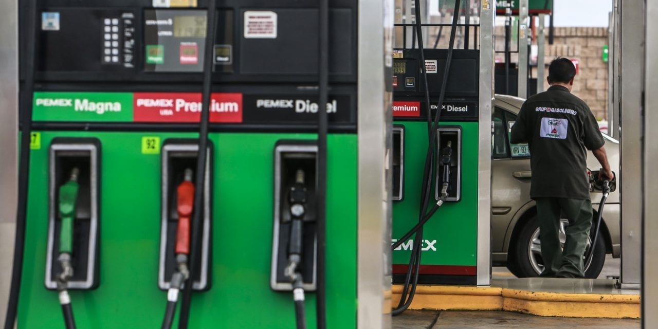 Escasez de gasolina causa compras de pánico en Durango
