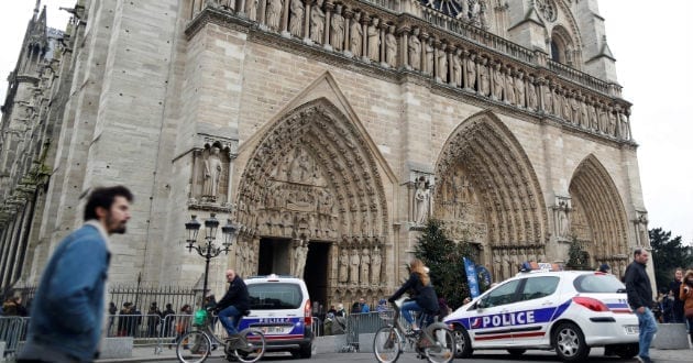 Francia vigila dos mil 400 iglesias ante riesgo de atentados