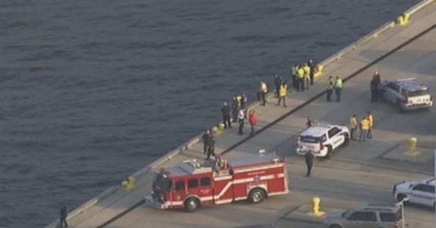Helicóptero militar cae al mar en Texas; 2 muertos