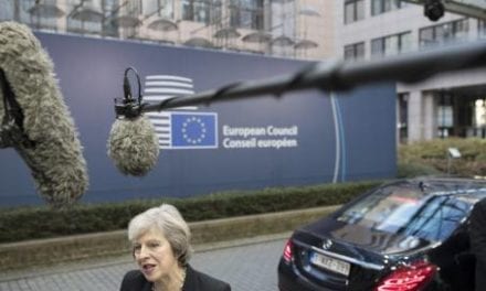 Reino Unido busca frenar migración de la Unión Europea