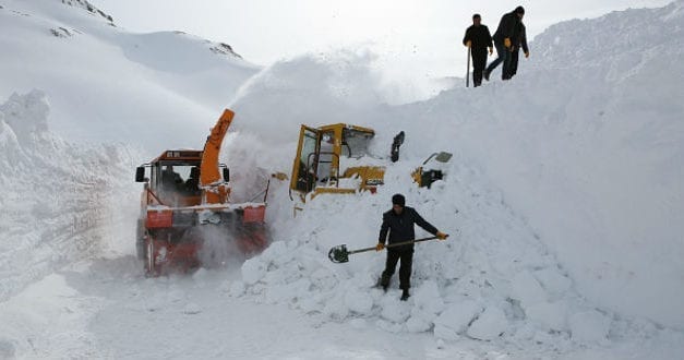 Avalancha daña hotel en Italia y deja varios desaparecidos