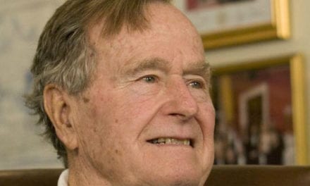 Expresidente George H. W. Bush es hospitalizado en Houston