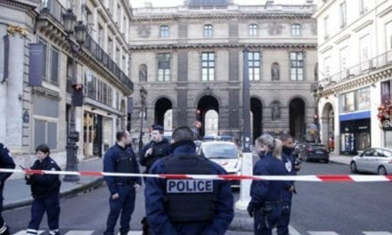 Agresión en el Louvre fue intento de ataque terrorista