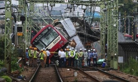 Accidente ferroviario en Yokohama deja 32 heridos
