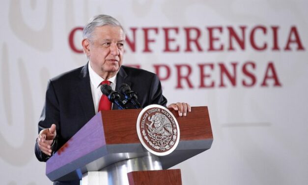 Niega López Obrador ser socio de 26 empresas en Veracruz
