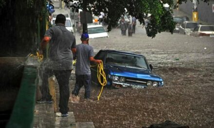 Honduras queda incomunicado debido a fuertes lluvias