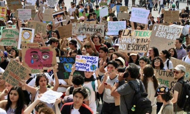 Miles de jóvenes en segunda gran marcha por el cambio climático