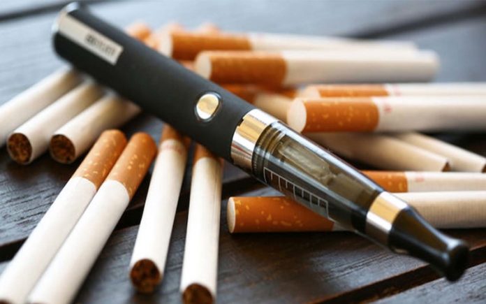 Walmart suspende venta de cigarros electrónicos en EUA