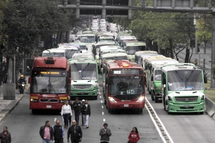 Transportistas amagan con otra movilización si no son atendidos