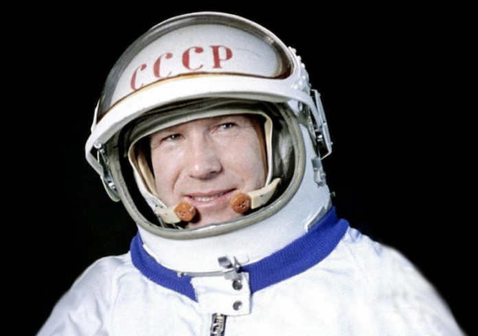 Primer caminante espacial ruso muere a los 85 años