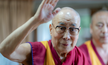 Dalai Lama rechaza injerencia de China en su sucesión