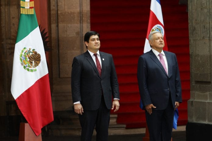 López Obrador da la bienvenida al presidente de Costa Rica