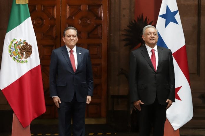 Recibe López Obrador a presidente de Panamá en Palacio Nacional