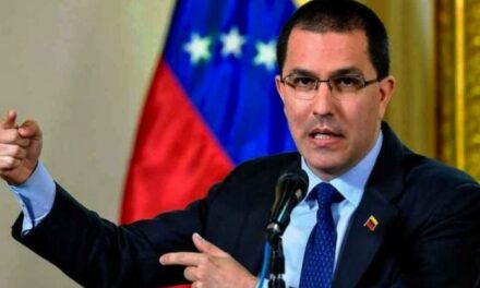 Reprueba Venezuela críticas de EUA y Colombia