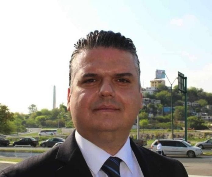 Víctor Sáenz renuncia como jefe de Oficina del gobernador de Tamaulipas