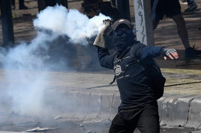 Aumenta a 18 los muertos por violencia en Chile