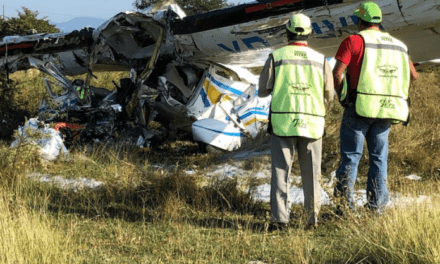 Fallecen dos personas en accidente aéreo en Morelos