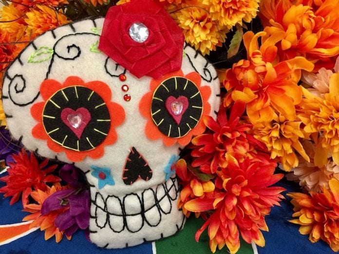 Mixquic y Pátzcuaro, entre lugares preferidos para Día de Muertos