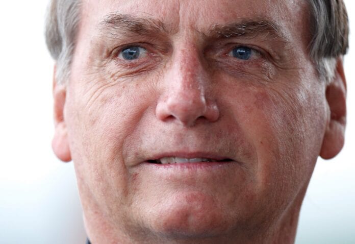 Denuncian a Bolsonaro por “incitar genocidio indígena”