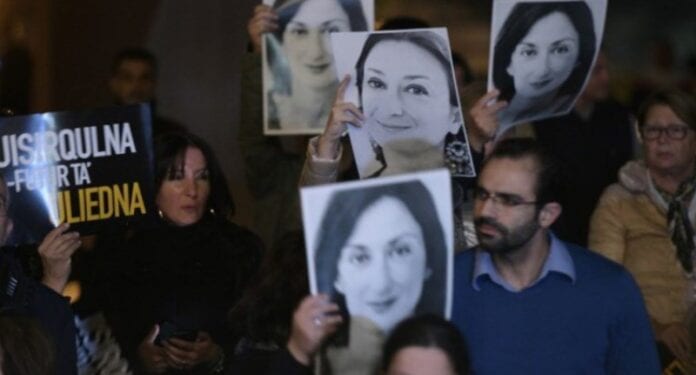 Familia de periodista asesinada en Malta pide audiencia con fiscal