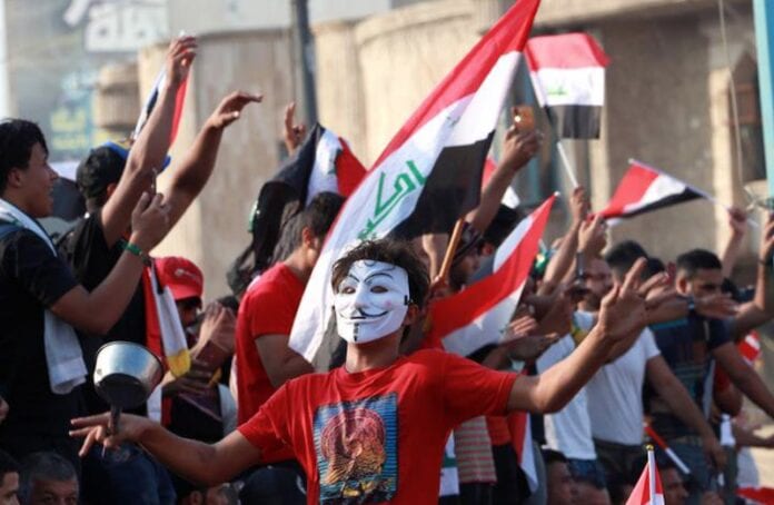 Casi 100 muertos en segunda ola de protestas en Irak