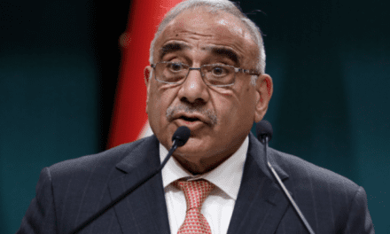 Primer ministro de Irak anuncia su renuncia tras dos meses de protestas