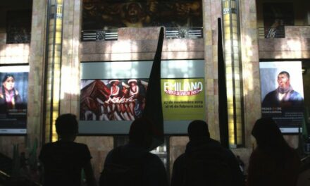 Campesinos zapatistas anuncian que seguirán con protesta en Bellas Artes