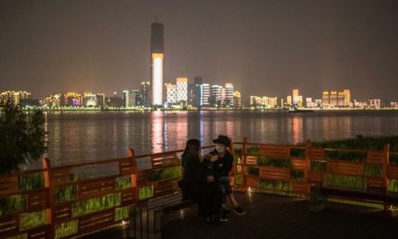 Distrito de Wuhan confinado por primera vez desde 2020
