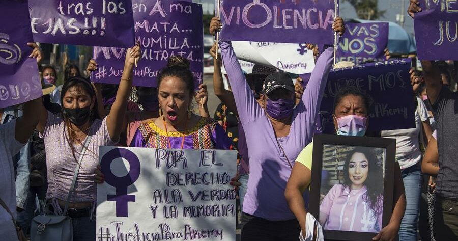 Colectivo exige justicia por feminicidio de integrante en Sonora