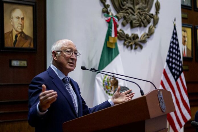 ken-salazar-efe