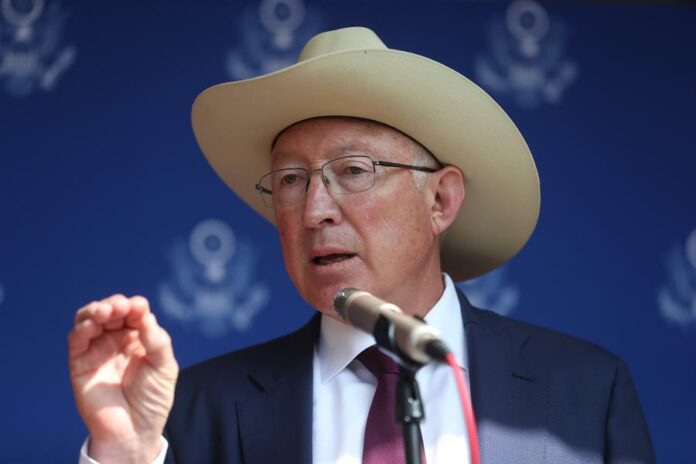 ken-salazar-efe