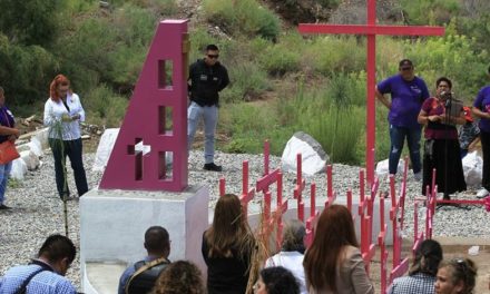 Crean memorial en honor a mujeres víctimas de violencia en Ciudad Juárez