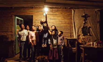 Pueblos rurales de México por fin ven la luz gracias a los paneles solares