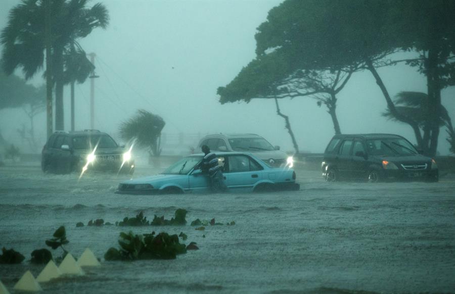 Bandas de lluvias de Earl provocarán tronadas aisladas sobre Puerto Rico