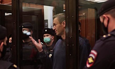 El equipo de Navalni anuncia la reanudación del movimiento político del opositor