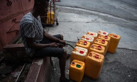 Haití o cómo sobrevivir a la falta de gasolina, las bandas y ahora al cólera