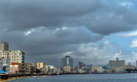 Una posible tormenta tropical tiene en alerta a Jamaica y Gran Caimán