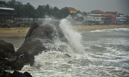 El ciclón Mandous se debilita en la India sin dejar graves daños…