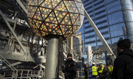 La Nochevieja en Times Square vuelve a la normalidad tras 2 años…