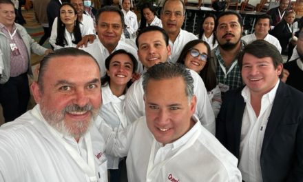 Marcelo Ebrard arma equipo en Querétaro de cara al 2024