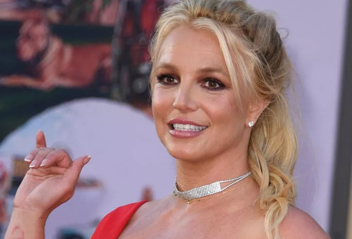 Britney Spears pone a la venta su mansión de casi 12 millones de…