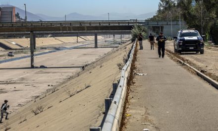 Asesinan a pedradas a dos migrantes en muro de la fronteriza Tiju…