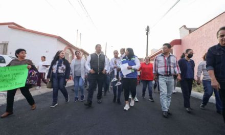 Roberto Cabrera recorre calles rehabilitadas de Haciendas del Ped…