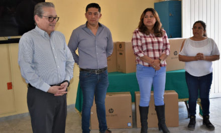 USEBEQ equipa aula de medios en Tequisquiapan
