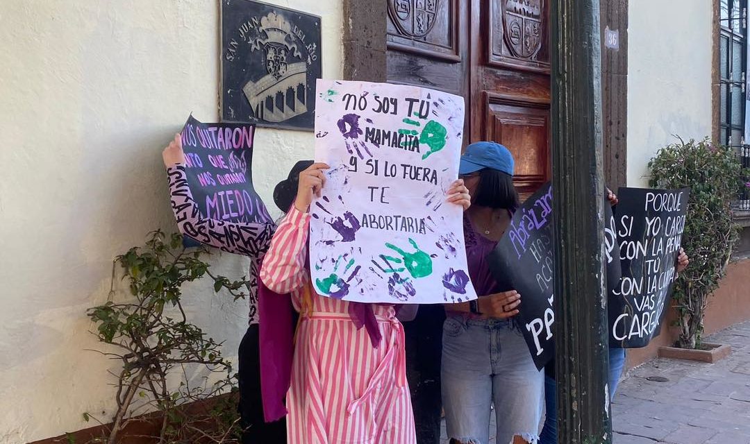 Las voces de mujeres feministas se escucharon en San Juan del Río