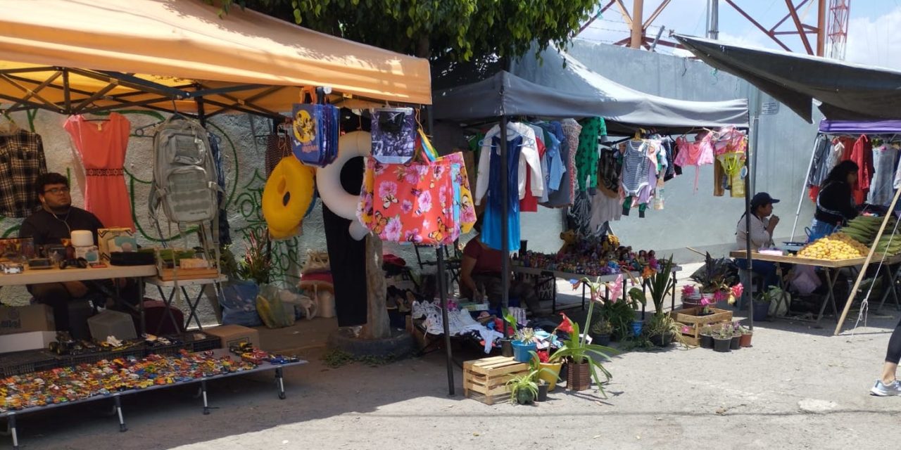 Comercio informal sufre baja economía en San Juan del Río