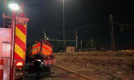 Incendio en vagón con azufre provoca evacuación de 25 viviendas e…